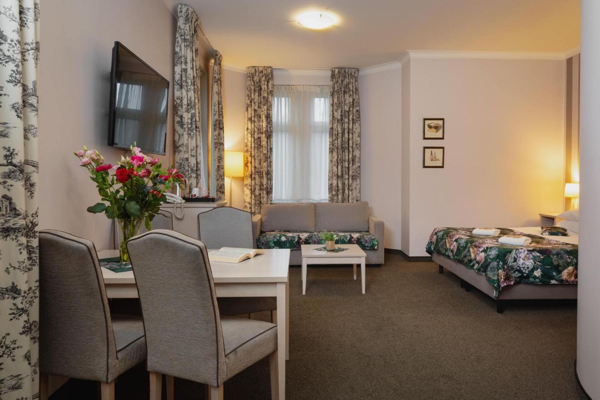 Hotel Amalia Kudowa-Zdrój Eksteriør bilde